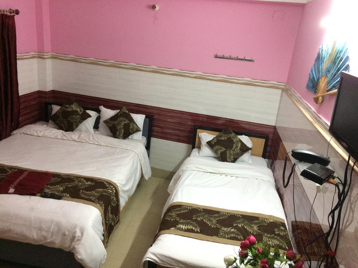 Oyo 16064 Tirupati Lodge Siliguri Eksteriør bilde