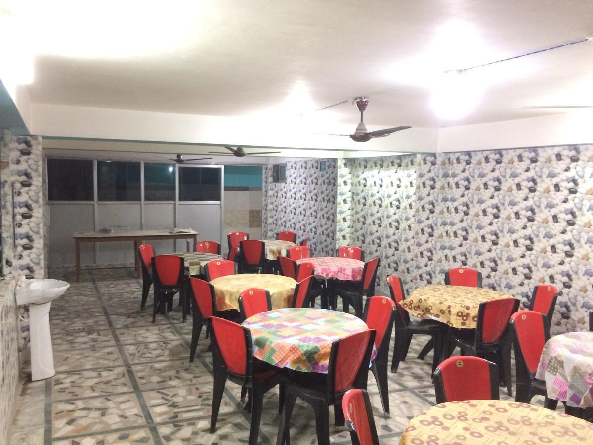 Oyo 16064 Tirupati Lodge Siliguri Eksteriør bilde
