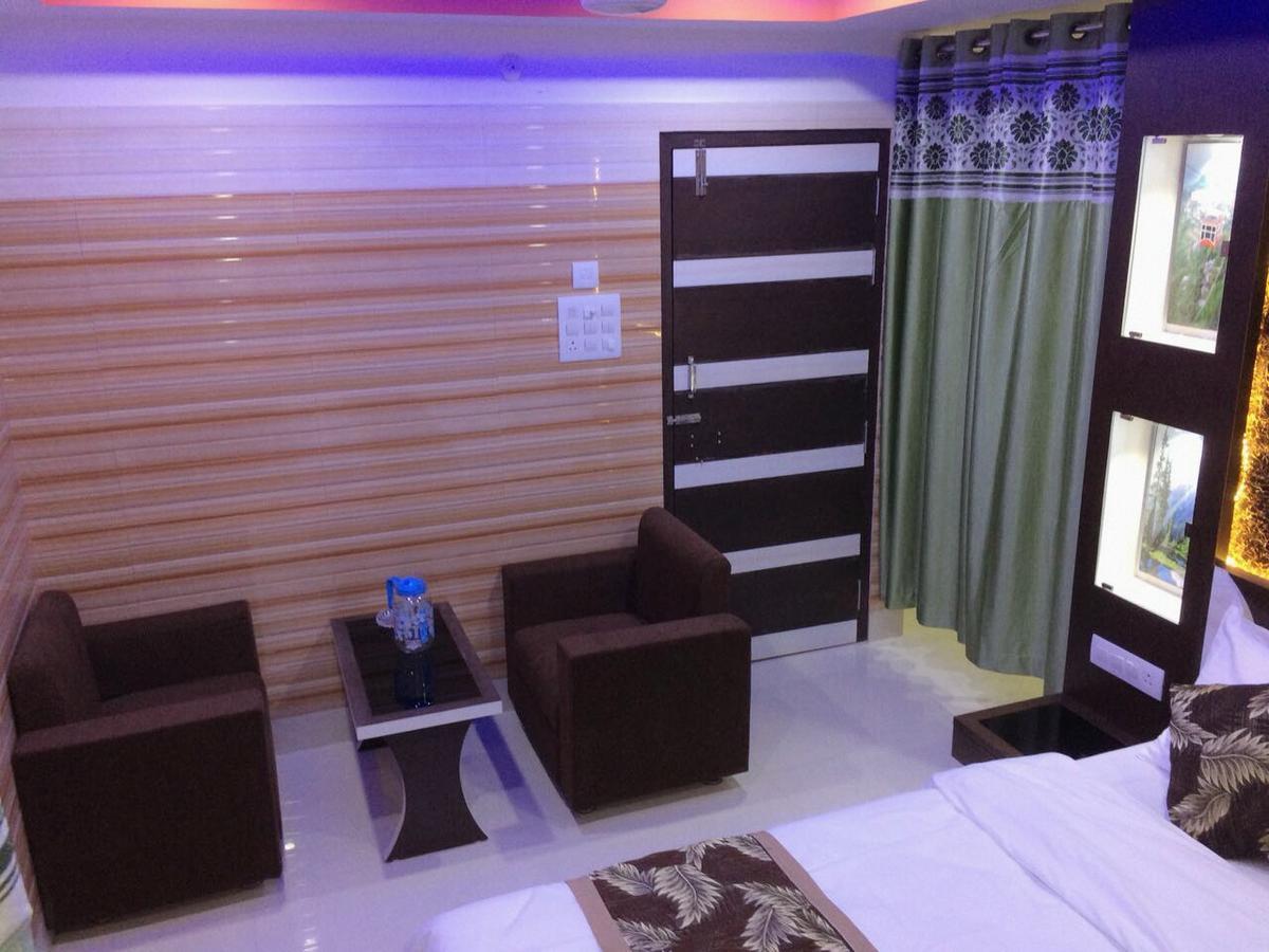 Oyo 16064 Tirupati Lodge Siliguri Eksteriør bilde