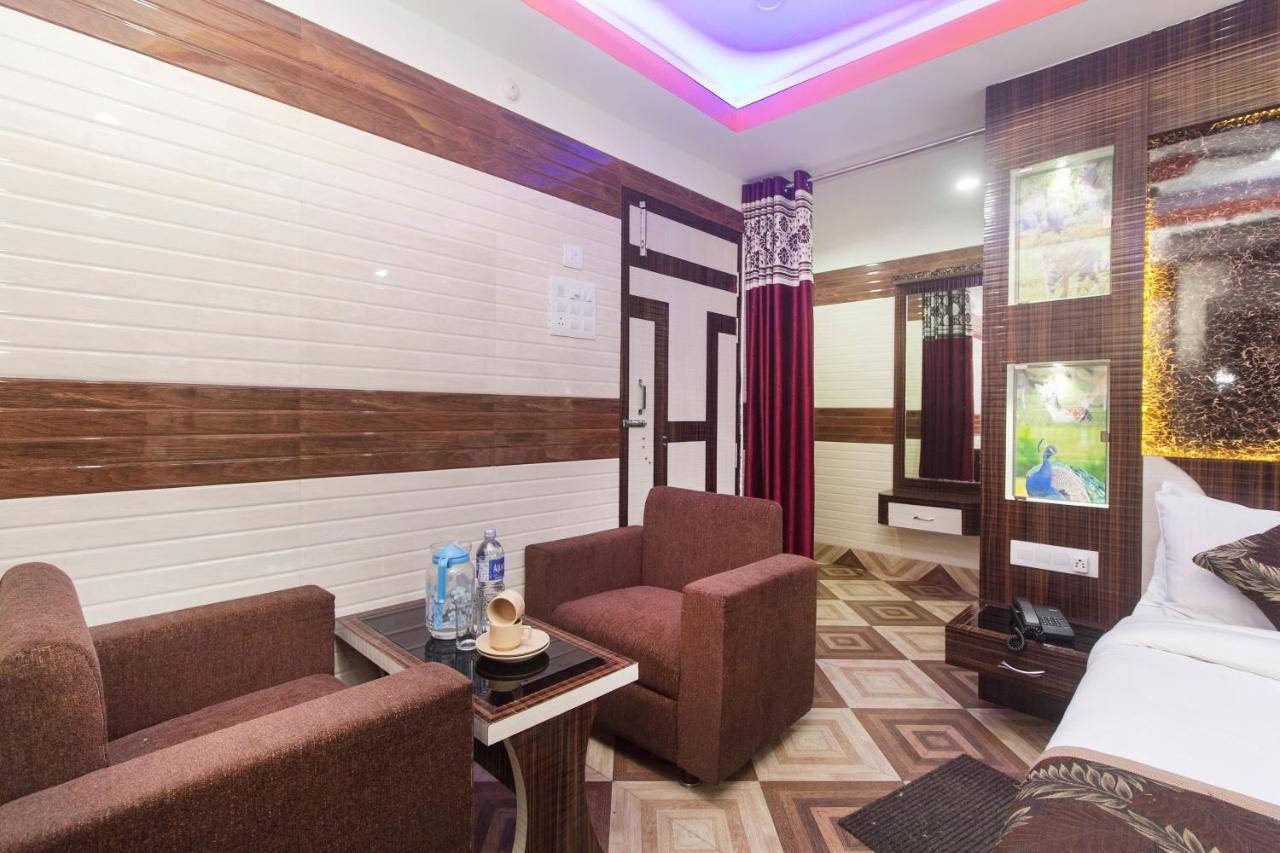 Oyo 16064 Tirupati Lodge Siliguri Eksteriør bilde